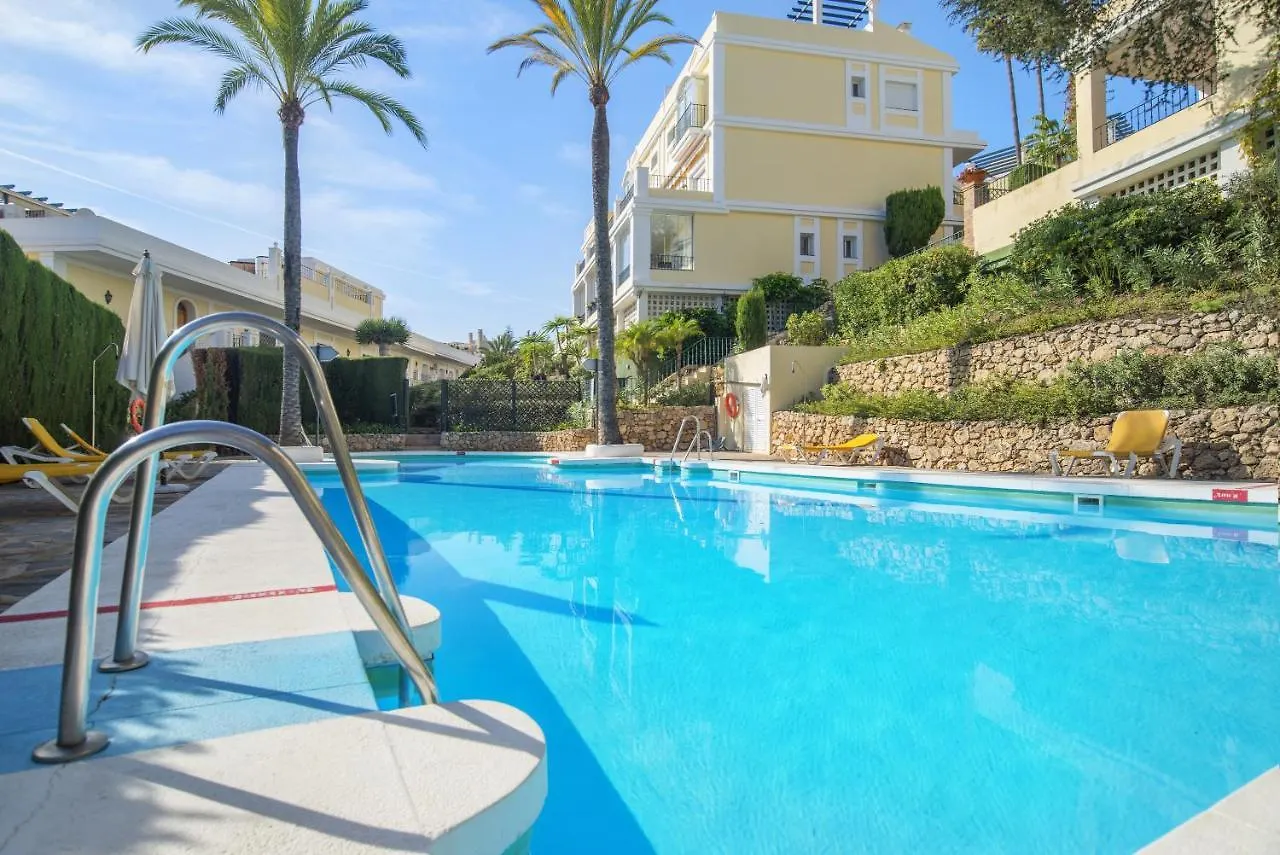 2 Bedroom Apartment Next To Porto Marbella Spain