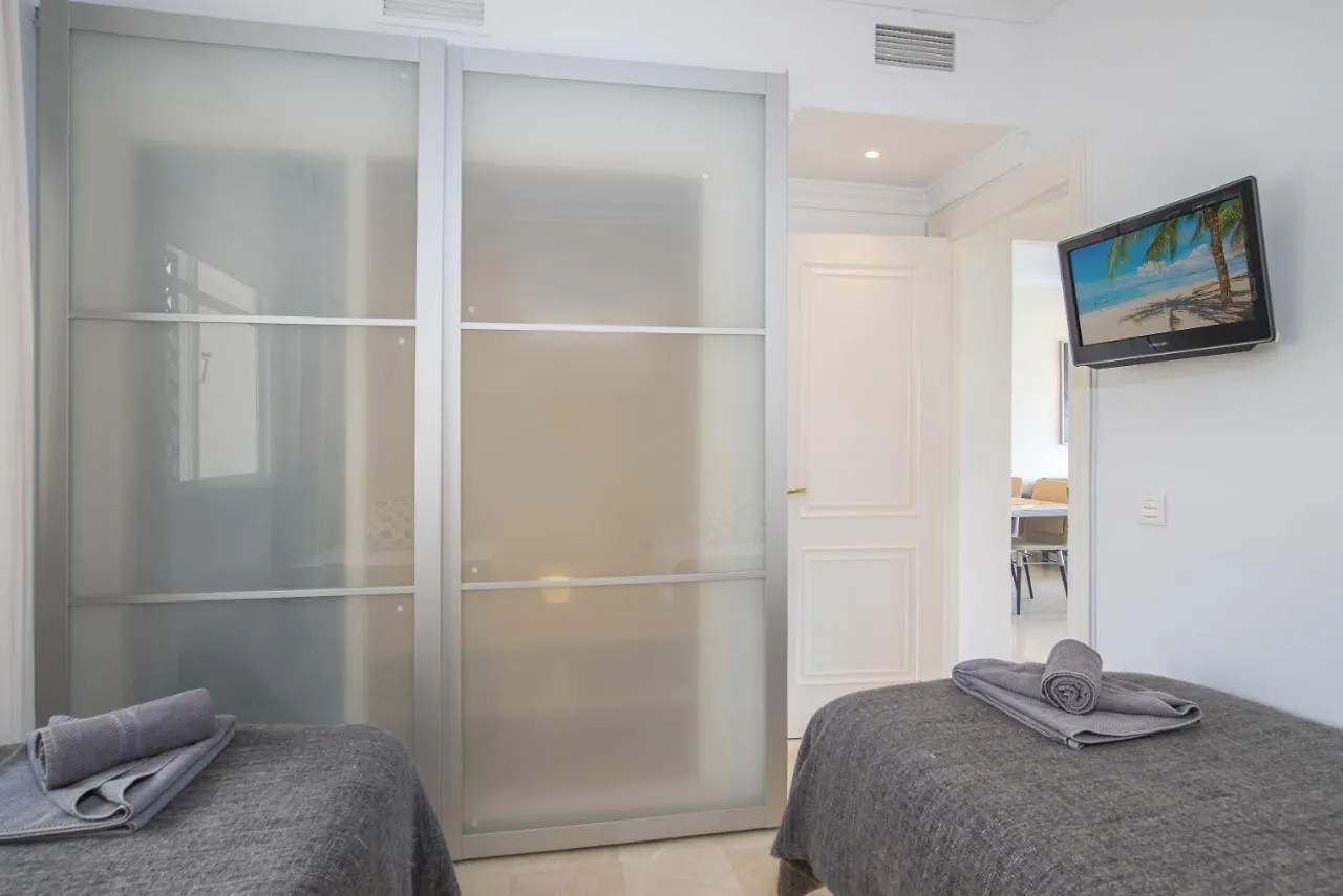 2 Bedroom Apartment Next To Porto Marbella