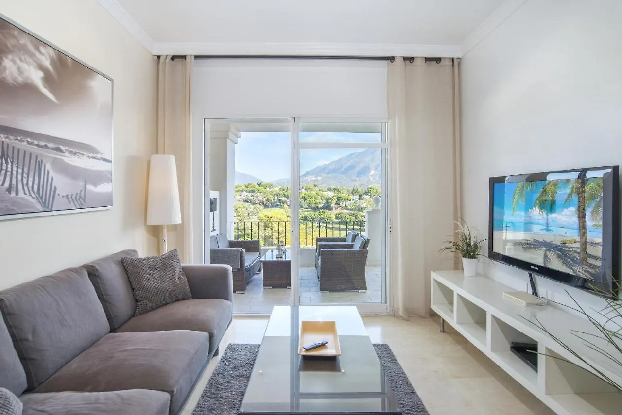 2 Bedroom Apartment Next To Porto Marbella