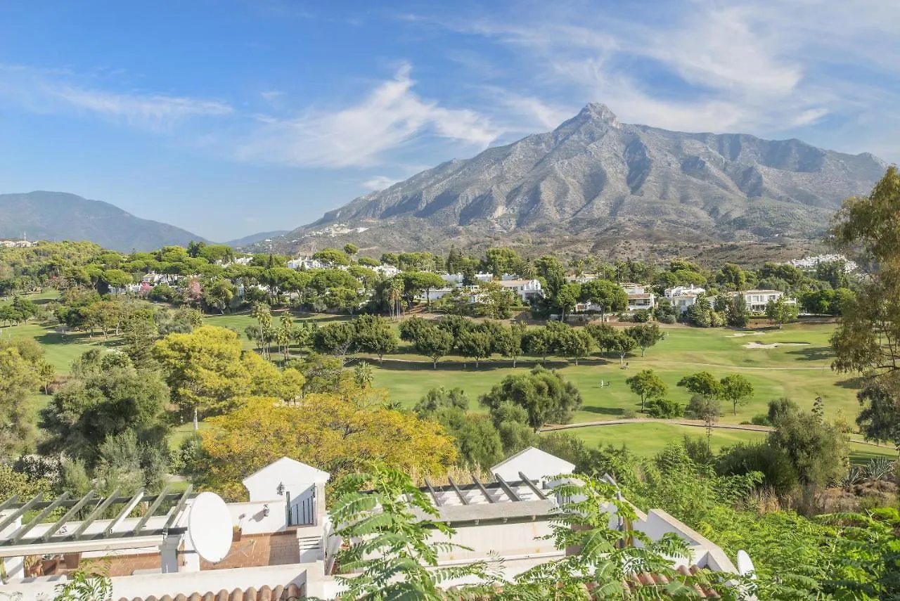 2 Bedroom Apartment Next To Porto Marbella